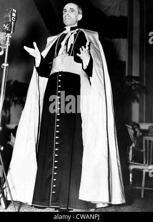 Pope Pius XII, (1876-1958), giving a speech at the Catholic University, Washington D.C., 1939.. Courtesy: CSU Archives / Stock Photo