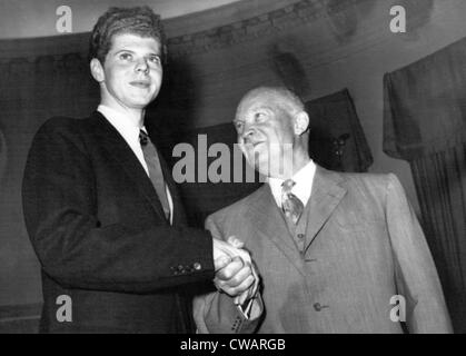 Pianist Van Cliburn visits President Dwight Eisenhower at the White House, 1958. Courtesy: CSU Archives/Everett Collection Stock Photo