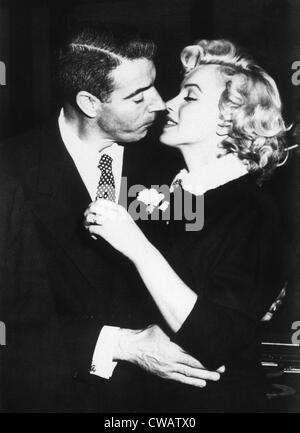 Joe DiMaggio, Marilyn Monroe just after their wedding, 1954 Stock Photo