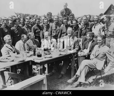 President Franklin D. Roosevelt having lunch at mess table in Camp Fechner, a Civilian Conservation camp, at Big Meadows, Va. Stock Photo