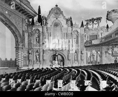 Movie Theaters, Loew's Theatre, view of auditorium, designed by John Eberson, an example of Churrigueresque design, 625 South Stock Photo