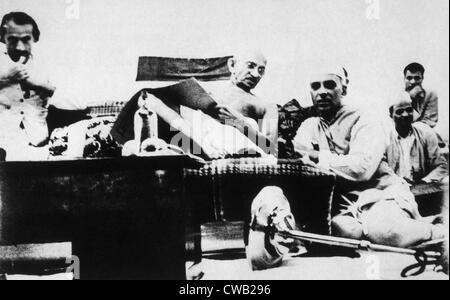 Mahatma Gandhi meeting Jawaharlal Nehru Rajendra Prasad Pyarelal Nayar ...