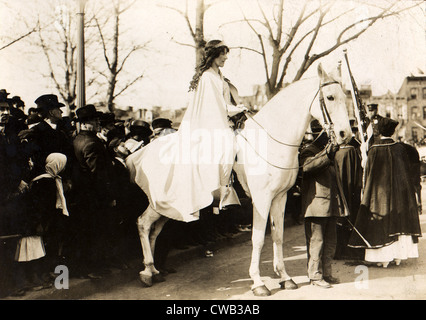 Inez Milholland Boissevain, lawyer, riding astride in the suffrage parade in Washington, D.C., as the first of four mounted Stock Photo