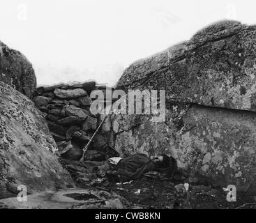 Dead Confederate sharpshooter at Devil's Den at the a Battle of ...