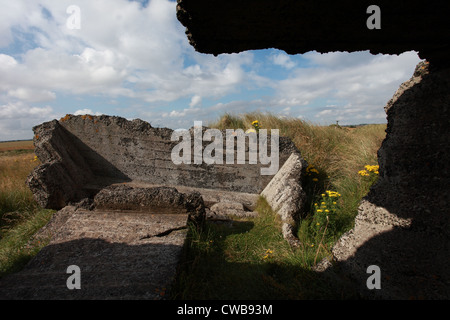 Gun emplacement on the Northumberland coast, a second world war sea defence against nazi invasion. Stock Photo