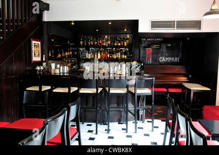 Cocktail Club: 69 Colebrooke Row Tony Conigliaro - Cocktail bars