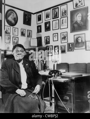 Dr. Mary Bethune (1875-1955) educator and New Deal era civil rights activist, founded Bethune-Cookman College in 1904.  1943 Stock Photo