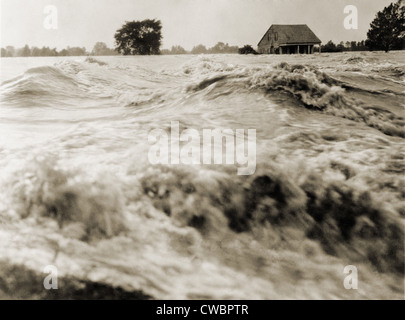 Churning waters of the Red River during the Flood of 1927 near Moreauville, Louisiana. Stock Photo