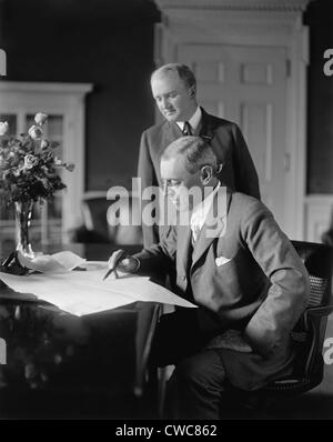 President Woodrow will with his private secretary Joseph Patrick Tumulty 1870-1954 . Tumulty wrote a memoir WOODROW WILSON AS I Stock Photo