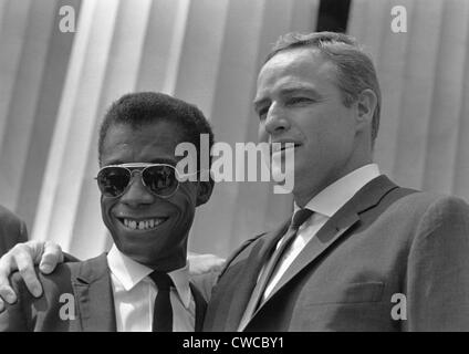 Author James Baldwin and actor Marlon Brando at the 1963 Civil Rights March on Washington. Aug. 28, 1963. Stock Photo