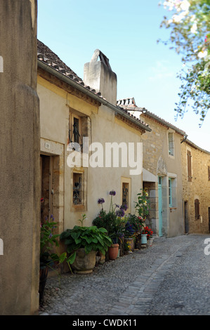 The historic and medieval town of Puy l'Eveque in the Lot and Dordogne Region of South West France Europe Stock Photo