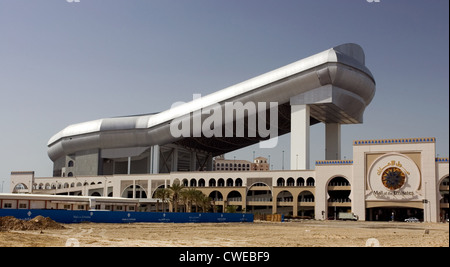 Dubai, Exterior view of the Mall of the Emirates with the indoor Ski Dubai Stock Photo