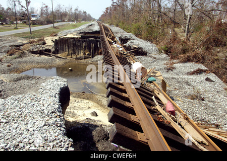 Bent and destroyed railway tracks after Hurricane Katrina Stock Photo