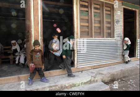 School in Pakistan earthquake zone Stock Photo