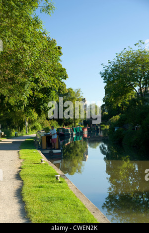 narrow boats on kennet and avon canal widcombe bath somerset england Stock Photo