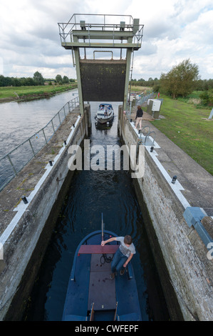 Brownshill lock on the River Great Ouse Cambridgeshire UK Stock Photo