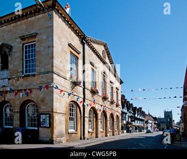 Town Hall formerly the market hall and Mercure Shakespeare Hostelrie medieval hotel High Street Stratford upon Avon England Stock Photo