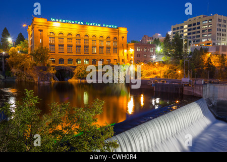 Washington Water Power building in Spokane, Washington at night Stock Photo