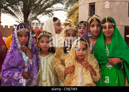 Elk207-1558 Oman, Muscat, Muscat Festival, girls in traditional dance costumes Stock Photo