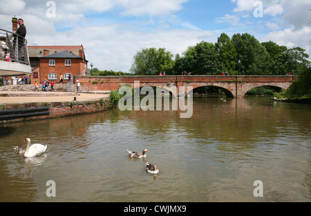 England Warwickshire Stratford-upon-Avon Footbridge over the River Avon seen from near the lock. Peter Baker Stock Photo