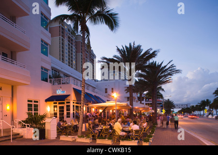 H2O OUTDOOR CAFE SEABREEZE BOULEVARD FORT LAUDERDALE FLORIDA USA Stock Photo