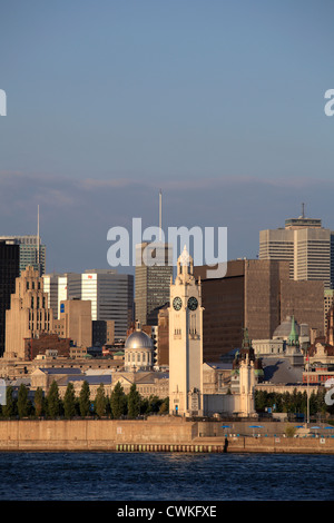 Canada, Quebec, Montreal, skyline, St Lawrence River, Stock Photo