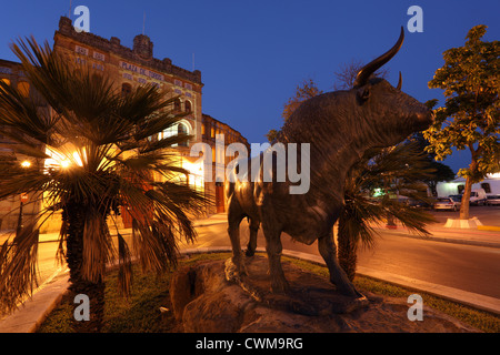 Bull statue in front of the Plaza de Toros. El Puerto de Santa Maria, Andalusia Spain Stock Photo