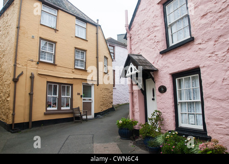 Quirky houses in the twin villages of Cawsand and Kingsand, Cornwall, England Stock Photo