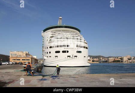 Royal Caribbean International Cruise Line 'Mariner of the Seas' arriving on berth at early morning in the Port of Palma Stock Photo