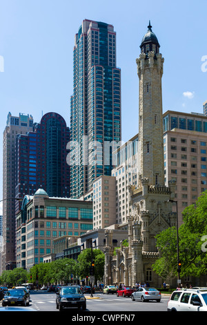 The Old Chicago Water Tower on the Magnificent Mile, North Michigan Avenue, Chicago, Illinois, USA Stock Photo