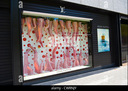 Exterior of Louis Vuitton store with original artwork window display Stock Photo: 50309006 - Alamy