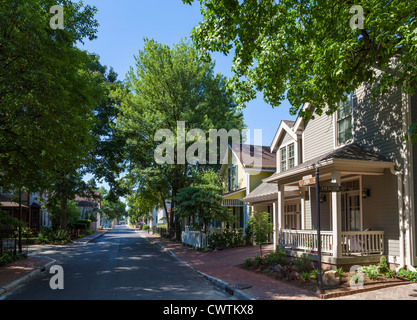Street in the historic Lockerbie Square district, Indianapolis, Indiana, USA Stock Photo