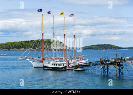 Tourists boarding the excursion schooner Margaret Todd, Bar Harbor, Mount Desert Island, Maine, USA Stock Photo