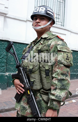 Heavily armed soldier from the Presidential Guard on security duty in Bogota, Colombia Stock Photo