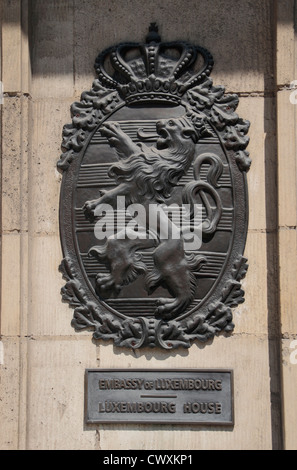 Coat of arms of Luxembourg on the Embassy of Luxembourg, Luxembourg House, Wilton Crescent, Belgravia, London, UK. Stock Photo