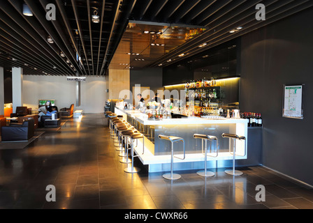 A stylish bar in the Lufthansa First Class Lounge (FCL), Frankfurt airport Germany DE Stock Photo