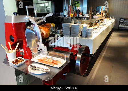 The Lufthansa First Class Lounge a-la-carte restaurant, Frankfurt (FRA) Germany DE Stock Photo