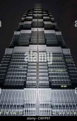 Jin Mao Tower at night in Shanghai, China Stock Photo