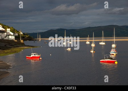 Evening light at  Aberdyfi (Aberdovey) on the Dyfi estuary, Snowdonia National Park, Gwynedd, North Wales, UK Stock Photo