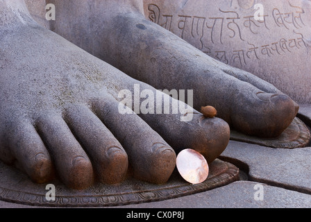 Elk201-2322 India, Karnataka, Sravanabelagola, Vindhyagiri Hill, Gomateshvara Jain Statue Stock Photo