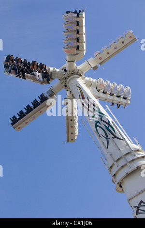 Fairground Thrill ride in Oxford city center Stock Photo