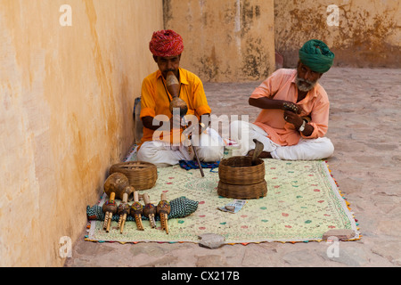 Snake charmers in Amer Fort, Jaipur Stock Photo