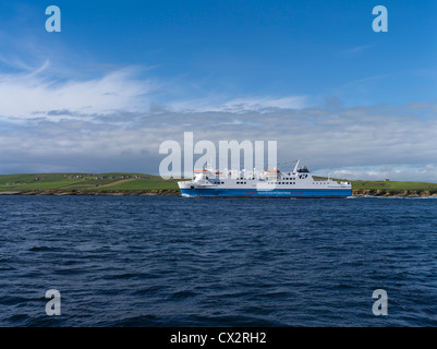 dh MV Hamnavoe HOY SOUND ORKNEY Northlink ferries MV Hamnavoe transitting Orkney coast passenger ferry boat Stock Photo