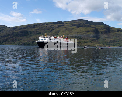 dh Ferry ULLAPOOL ROSS CROMARTY Scottish Outer Herbrides ferry Isle of Lewis arriving Loch Broom Stock Photo