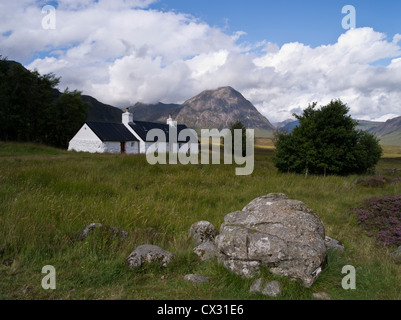 dh Black Rock Cottage GLEN COE ARGYLL Glencoe cottage Rannoch Moor Stob Dearg mountain white house scotland