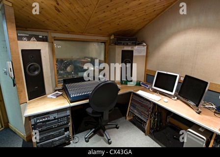 Community Recording studio control room manchester Crumpsall’s Cutting Rooms where oasis Doves and The Charlatans to Take That, Status Quo have record Stock Photo