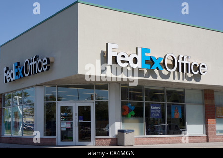 Fedex Office Stock Photo: 74452686 - Alamy