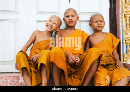 Novice monks. Sakhon Nakhon, Sakhon Nakhon, Thailand Stock Photo