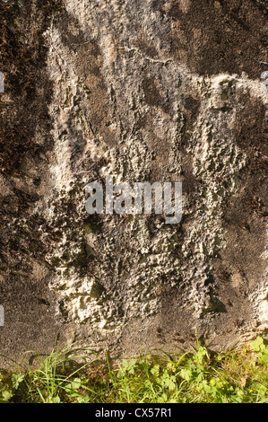 Long term structural damage caused from leaking water building up calcium carbonate deposits through concrete that has cracked Stock Photo