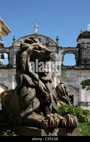 Statue of Lion outside Catedral de Leon, the largest cathedral in Central America. Leon, Nicaragua, Central America Stock Photo